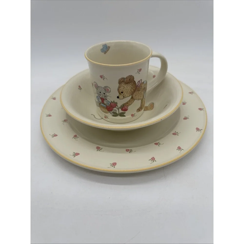 Mikasa Teddy Set Of Dinner Plate, Mug And Cereal Bowl CC018